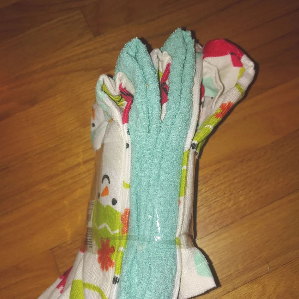 Set of 5 Christmas Kitchen Towels Snowman Toss Winter